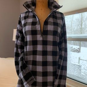 Periwinkle and Black Long Sleeved Zip Front Fleece Top Size Small